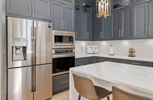 Whistler Village House | Brand new 6 Bedroom Luxury spacious home with H/T