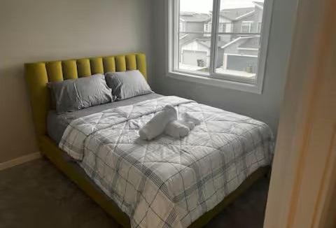 Southwest Edmonton House | Brand New Bedroom in Keswick B