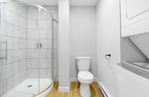 Hull Apartment | brand new downtown unit#9