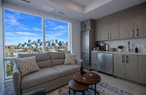 Kensington Apartment | Brand New King Bed Suite Gym UG Park Kensington