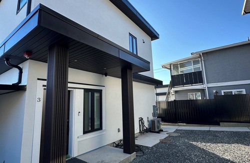 Sunset House | BRAND NEW MODERN 3BR LANEWAY HOUSE