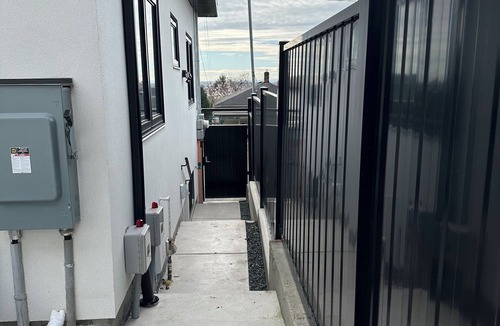Sunset House | BRAND NEW MODERN 3BR LANEWAY HOUSE
