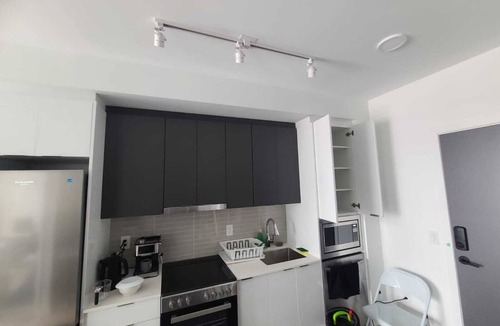Markham House | Brand new unit in Markham-Affordable and next to Go Station