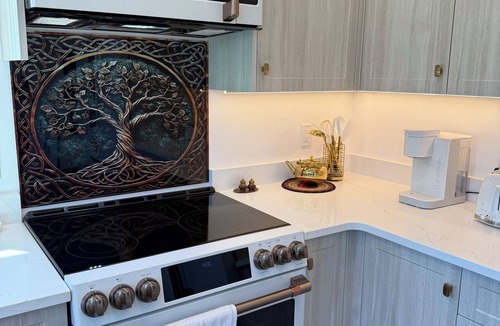 Campbell River House | Brass Apple Cottage, Brass Apple Cottage - brand new in Campbell River