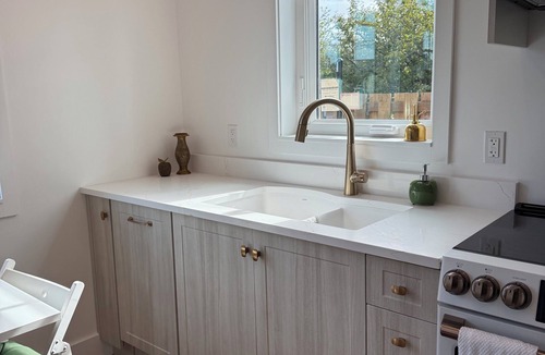 Campbell River House | Brass Apple Cottage, Brass Apple Cottage - brand new in Campbell River