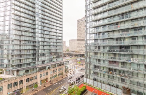 Bay Cloverhill Apartment | Breathtaking 2BR Condo Downtown with Free Parking