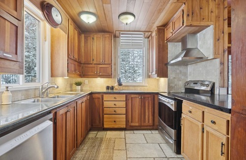 Dysart et al Cottage | Breathtaking views from rustic cottage atop the Edge of Kennisis Lake!