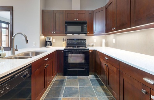 Sun Peaks Condo | Bright, Elegant, Peaceful Ski In/Out Condo