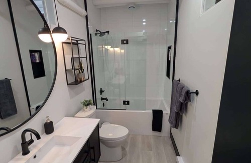 Truro Apartment | Bright modern & spotless, 1 BR with 6 appliances