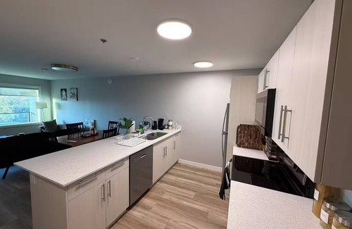 Winnipeg Apartment | Bright Modern Suite in St Vital | On Site Parking