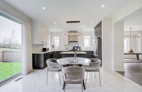 East Gwillimbury House | Bright New 5BR 3BA Sweet Home