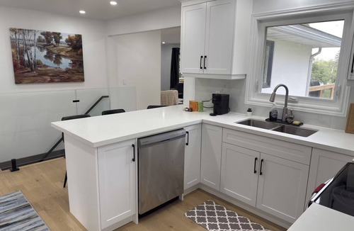 Bobcaygeon House | Bright Renovated Cottage in Kawartha Lakes, Pet-Friendly, Lake View