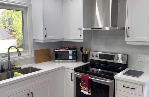 Bobcaygeon House | Bright Renovated Cottage in Kawartha Lakes, Pet-Friendly, Lake View