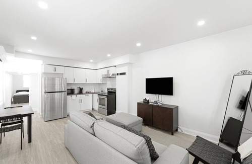 Brantford Apartment | Bright Renovated 1BR Suite · Monthly Stays · 5 Min to Downtown & Hospital