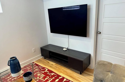 Mirabel House | Bright single room for rent in a 5½-room apartment