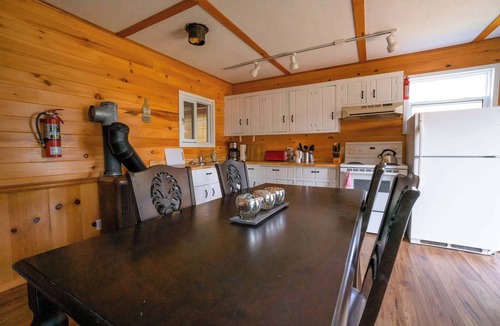 Katrine House | Burks Falls Country Ontario