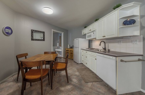 East Kootenay Villa | Dip & Drive: Unit 3008B 1BR at Mountain View Villas