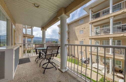 East Kootenay Villa | Dip & Drive: Unit 3008B 1BR at Mountain View Villas