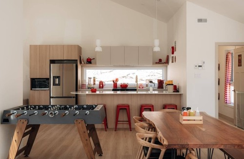 Argenteuil Regional County Municipality Ski Chalet | Calma | Private Spa & Sauna | Billiards & Games
