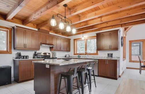 Petite-Riviere-Saint-Francois Ski Chalet | Alpha-O Spa et Relaxation Charlevoix
