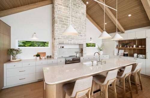 Petite-Riviere-Saint-Francois House | Spectacular Saint Lawrence River Views