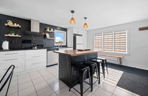 Petite-Riviere-Saint-Francois Ski Chalet | SPA | Entre fleuve et montagne | Chalet La Shred