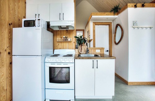 Sainte-Marguerite-du-Lac-Masson House | Lakeside Cabin Retreat with Beach, Fire Pit, Kayaks & Forest Trails