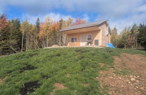 Stoney Creek Cabin | Cabin in THE WOODS.Enjoy peace and tranquility.