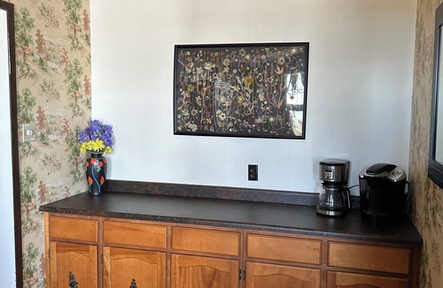 Calabogie House | Calabogie Lake Waterfront Cottage (Aug 29-Sept 5 available due to cancellation)