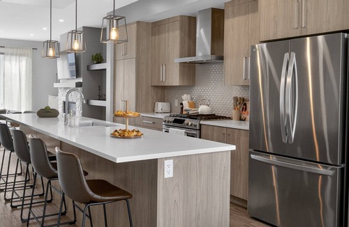 Northwest Calgary House | Calgary Urban Lodge: Hot Tub, Sauna, Game Room
