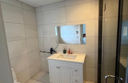 Mount Pleasant House | Cambie Guestshouse