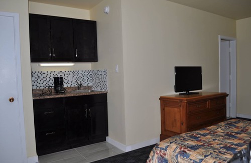 Camrose Hotel | Camrest Motel