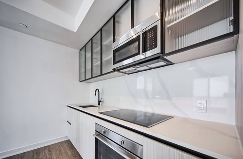 West Don Lands Condo | Canary District Luxury Penthouse Cozy Bedrooms Panoramic Views 360° Gym