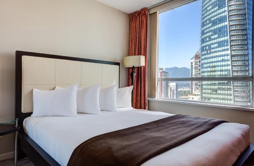 Downtown Vancouver Hotel | Carmana Hotel & Suites