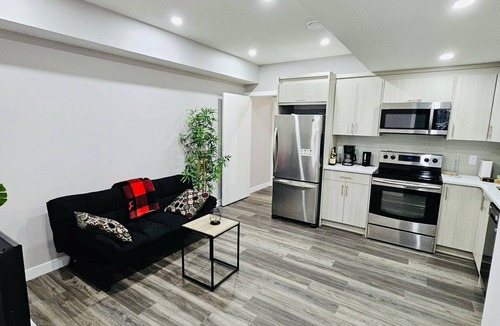 Evanston Apartment | Casa De Jasmine