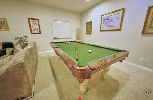Arbour Lake Apartment | Casa Pura Vida: Hot Tub w Pool and Ping Pong Tables and Backyard BBQ