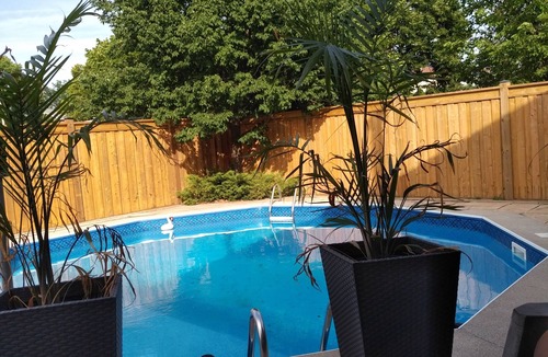 Lisgar House | CasaLoma Private Oasis, minutes from the YYZ airport. (LIC 2026-005872-STA)
