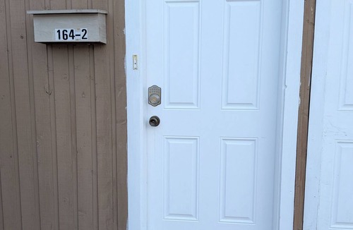 Okanagan-Similkameen House | Central 2 bedroom suite, full kitchen, living room with private entrance.