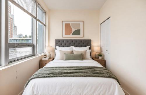 Crosstown Apartment | Central 2BR Stay Steps from Stadium, Shops and Restaurants