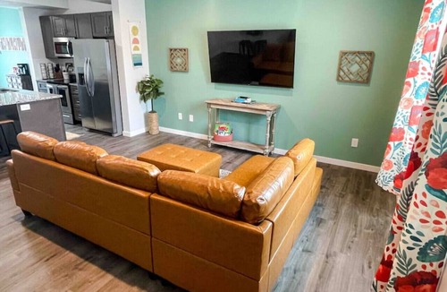Spokane Villa | Central 3/2, garage, private yard, walk to arena, EV charger