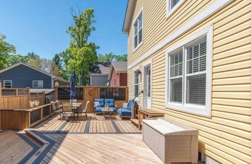 Grand Bend Cottage | Centre Street Sunshine