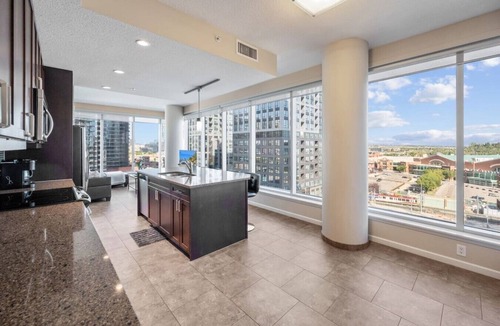 Victoria Park Apartment | Cgy Tower Views | Mins to Saddledome | 2BR