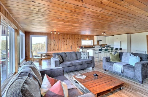 L'Anse-Saint-Jean Ski Chalet | Chalet Jumeau A Mont Édouard Ski & Nature