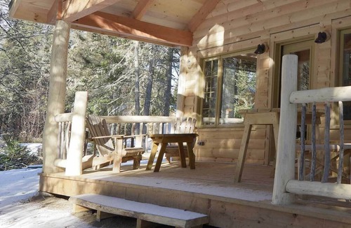 La Malbaie Ski Chalet | Chalets de Môh - IROQUOIS - Family Getaway, Patio, and BBQ