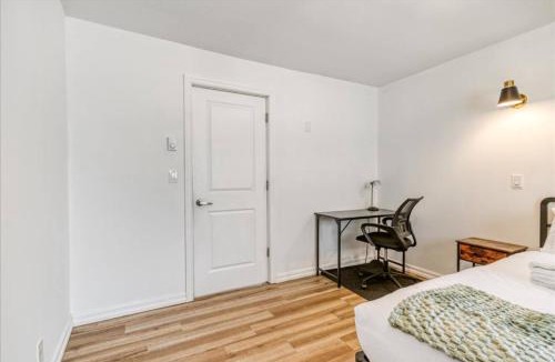 Sudbury Apartment | Charming 2 Bed 1 Bathroom Escape with Free Parking and WiFi