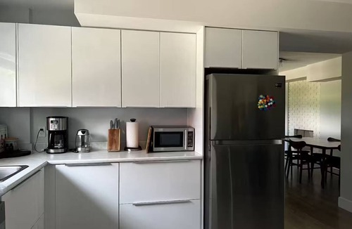 Port Moody House | Charming 2-Bedroom Suite in Scenic Port Moody – Nature & Transit Nearby