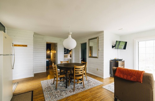 Cavendish Cabin | Charming 2BR Cottage near Cavendish Beach Music Fest, Private Lot, All Amenities