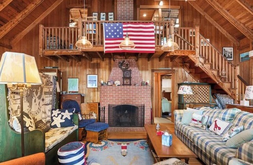 Southport Cottage | Charming 4BR, 2BA Southport retreat for up to 8 guests.