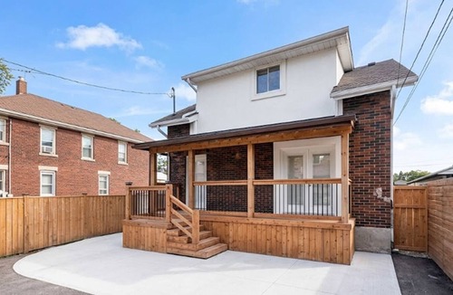 East Windsor Apartment | Charming 4BR Escape | On-Site Parking | Private Garden