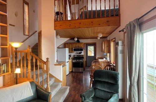 Langley Cottage | Charming beachfront 1-bedroom cottage near Langley, Whidbey Island Washington.